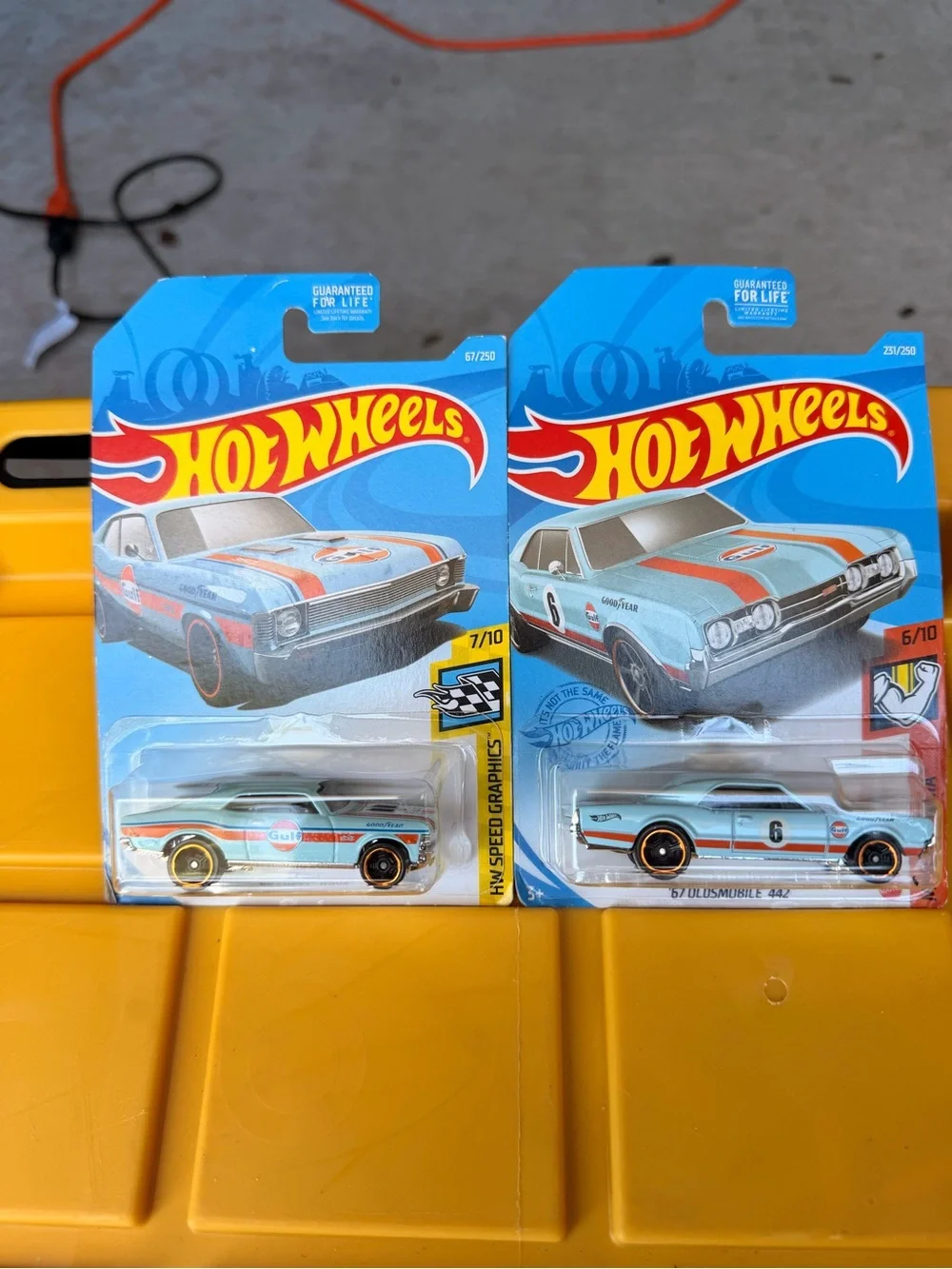 Hot Wheels Gulf Racing Light Blue Muscle Car - Pack of 2